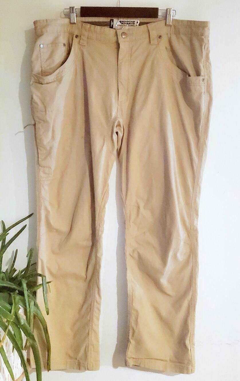Mountain Khakis Mens Tan Pants Size 42x32 Workwear Preppy Hiking Cabincore